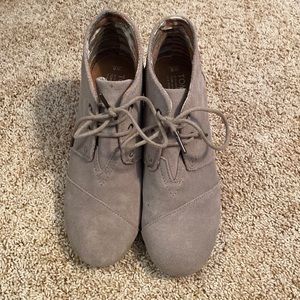Toms Tan Ankle Wedge Booties